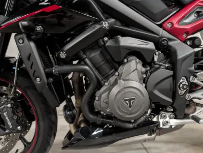 Triumph Street Triple R – náhľad 4