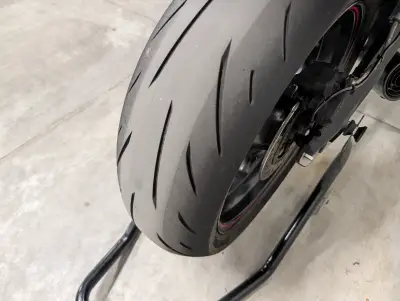 Triumph Street Triple R – náhľad 9