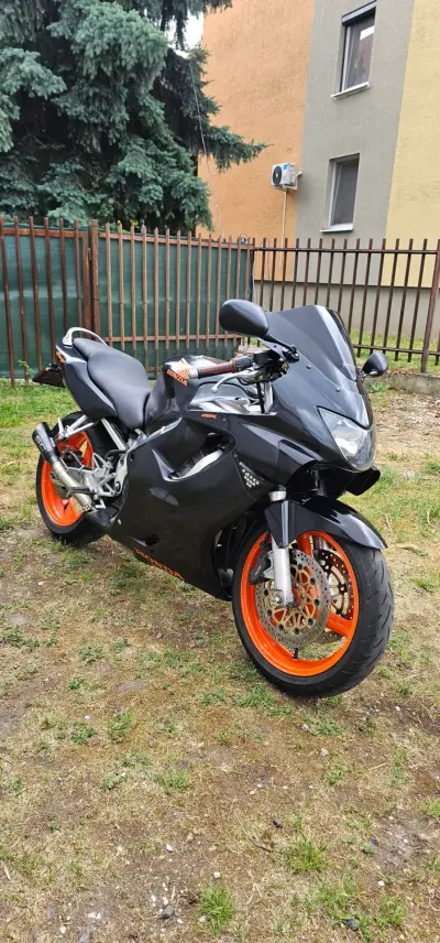 Honda cbr 600f