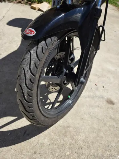 Yamaha YBR 125, spoľahlivá, úsporná motorka, kufor – náhľad 2