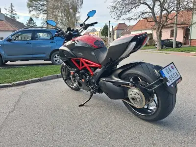 Ducati Diavel Carbon – náhľad 6