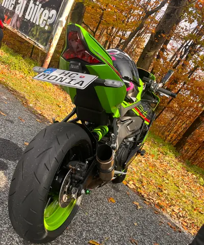 Kawasaki Ninja zx4rr – náhľad 3