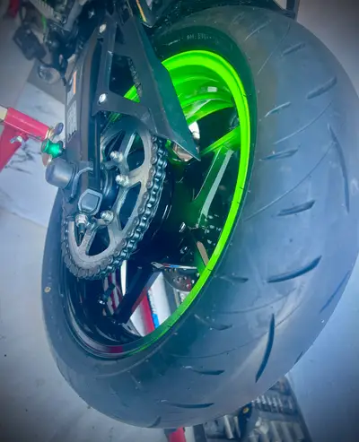 Kawasaki Ninja zx4rr – náhľad 7