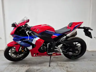HONDA CBR 1000RR-R FIREBLADE – náhľad 1