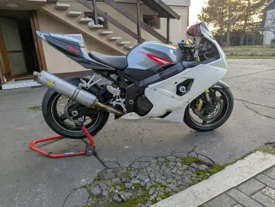 Suzuki gsxr 750 k5 okruhovka – náhľad 1