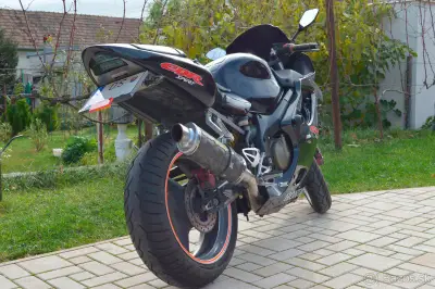 Honda CBR 600 F4i Sport – náhľad 2