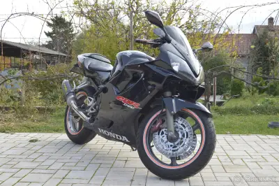 Honda CBR 600 F4i Sport – náhľad 5