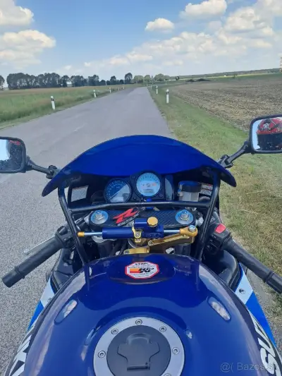 SUZUKI GSXR 600 SRAD – náhľad 2