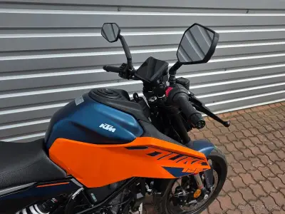 KTM Duke 125 Orange – náhľad 3