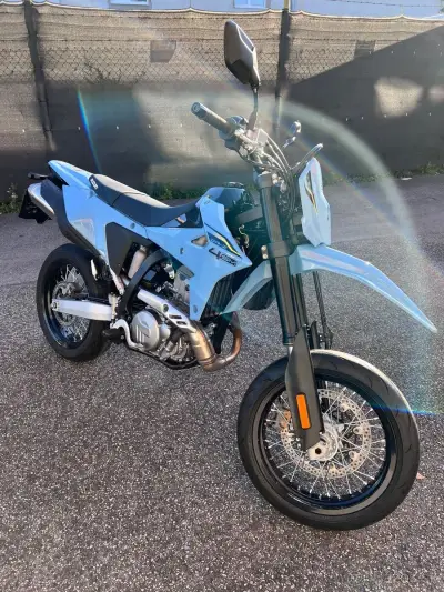 Suzuki DR-Z4 SM – náhľad 5