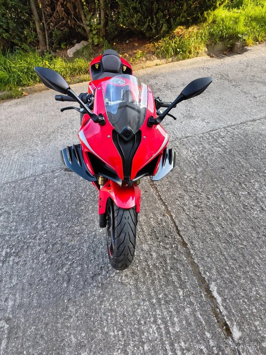 QJ MOTOR 800 RR - foto 1