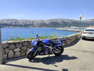 Yamaha YZF-R6 – náhľad 1