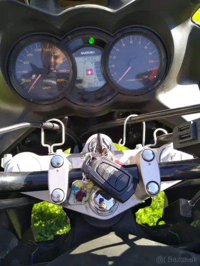 suzuky v-strom 650 – náhľad 2