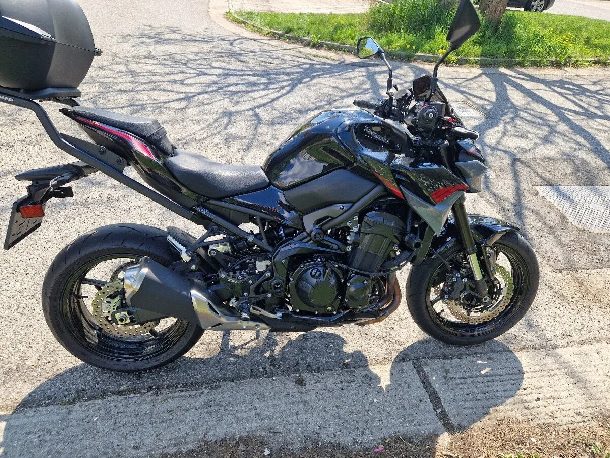 Kawasaki Z900 - foto 1