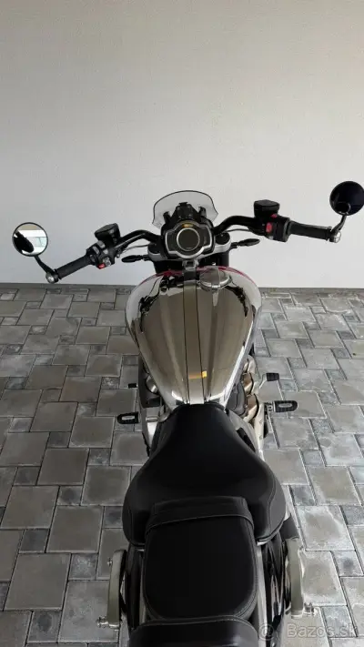 Triumph Rocket 3 GT storm 2024 Red Chrome – náhľad 3