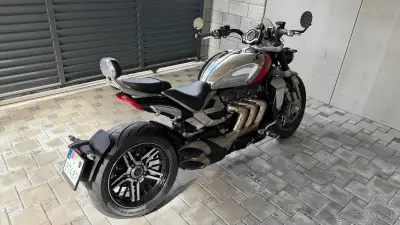 Triumph Rocket 3 GT storm 2024 Red Chrome – náhľad 4