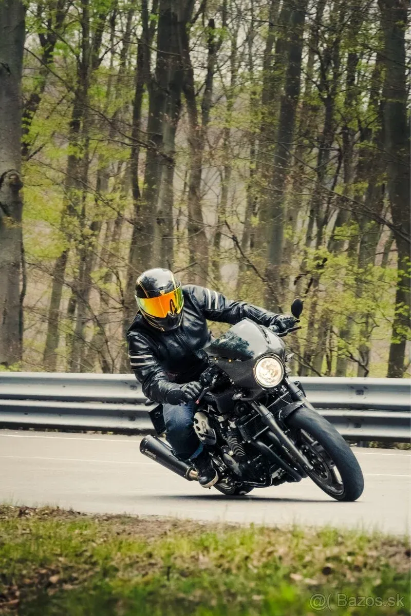 Yamaha XJR 1300 Racer - foto 1