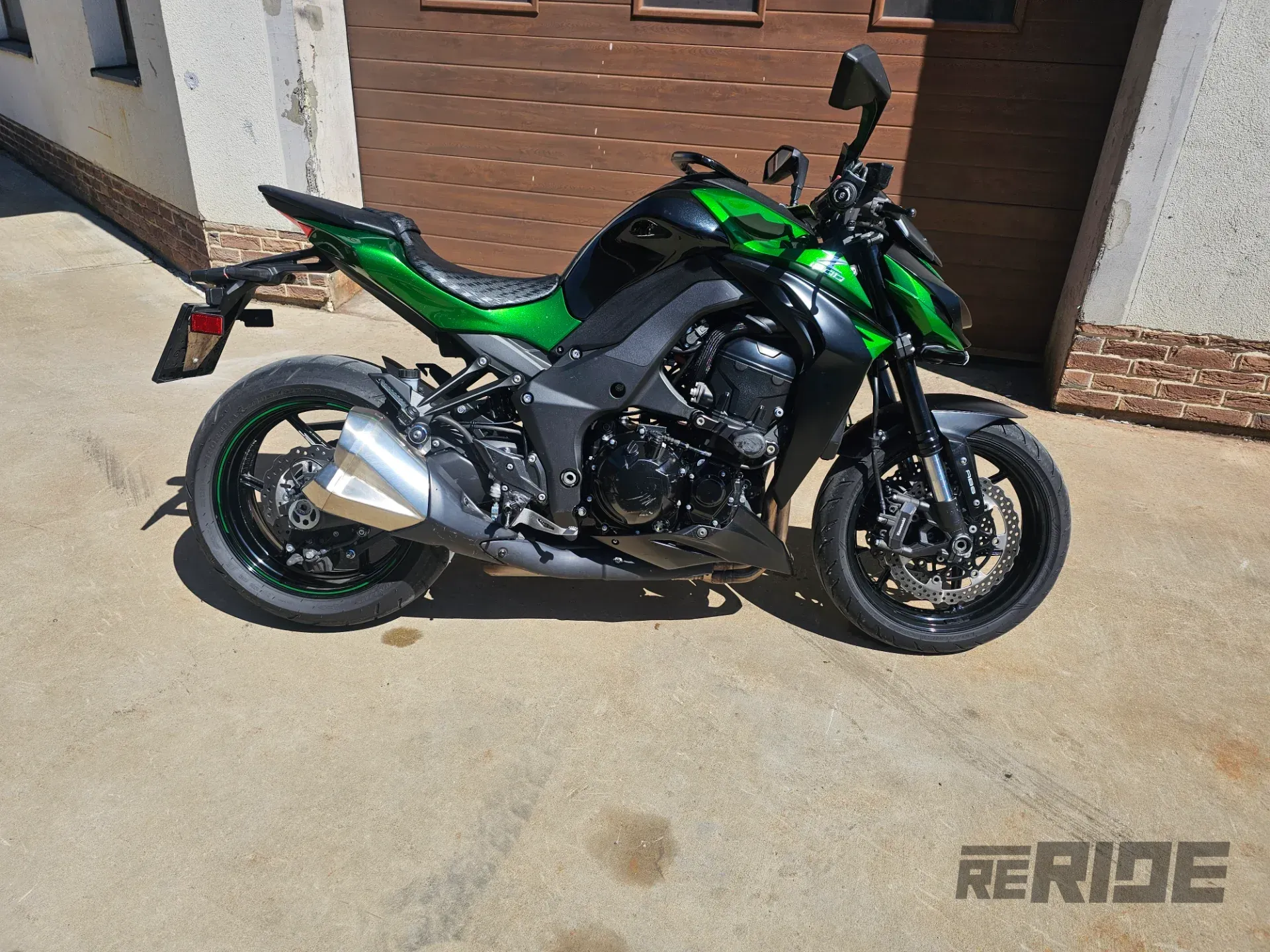 Kawasaki Z 1000 - foto 1
