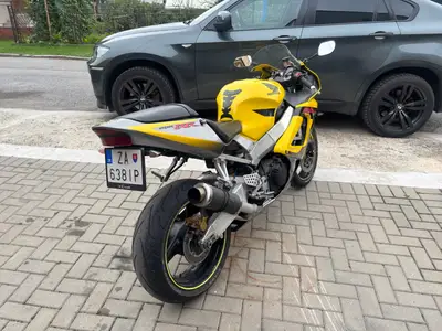 Honda CBR 929 RR FIREBALDE  – náhľad 3
