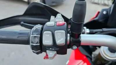 BMW S1000XR r.v. 2016 – náhľad 9