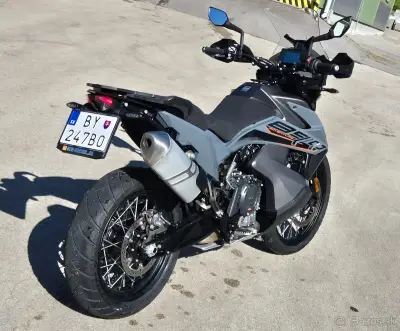 KTM ADVENTURE 890 – náhľad 2