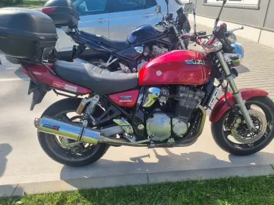 Suzuki GSX 1200 Inazuma – náhľad 1