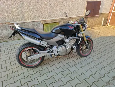 Predam Honda Hornet CB600N