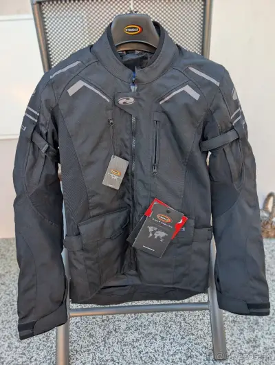 Bunda Held Kane – náhľad 1