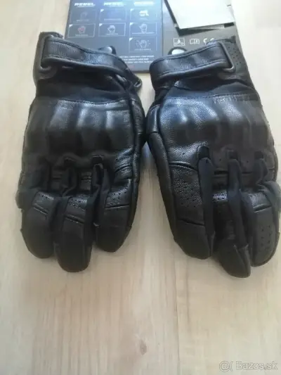 MOTO ELEVEN – náhľad 5
