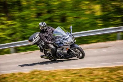Yamaha FJR 1300 r.v.2007 – náhľad 1