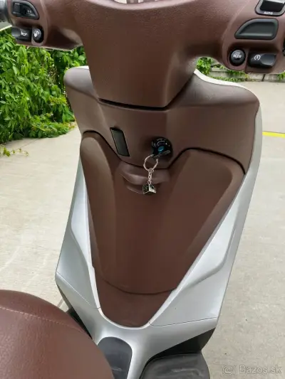 Skúter Piaggio Medley 150 Tuning MALOSSI – náhľad 6