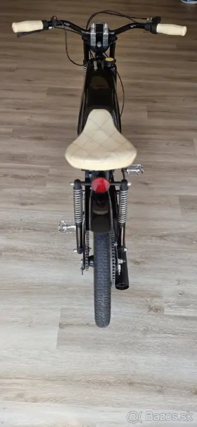 Babeta 210 Cafe Racer – náhľad 3