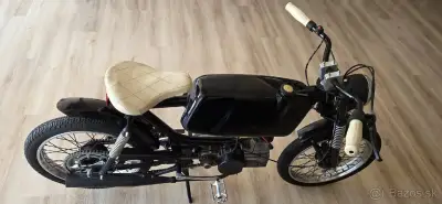 Babeta 210 Cafe Racer – náhľad 4
