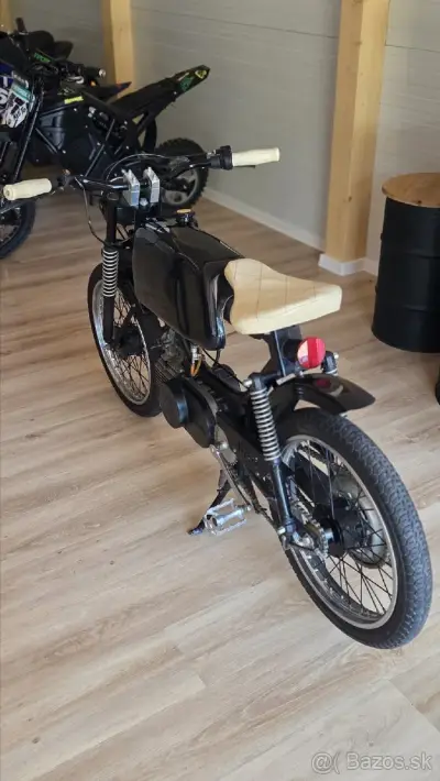 Babeta 210 Cafe Racer – náhľad 5