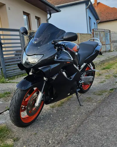 Honda cbr 600f – náhľad 1