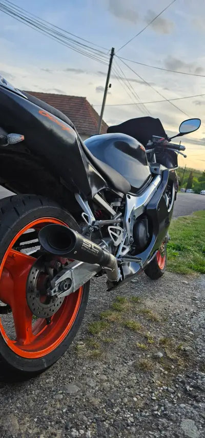 Honda cbr 600f – náhľad 5