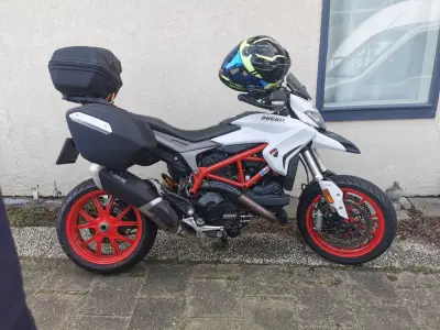 Ducati Hyperstrada 939  – náhľad 1