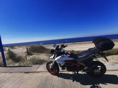 Ducati Hyperstrada 939  – náhľad 2