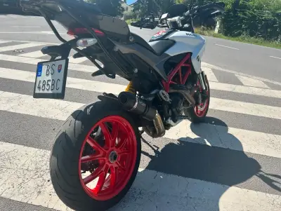 Ducati Hyperstrada 939  – náhľad 5