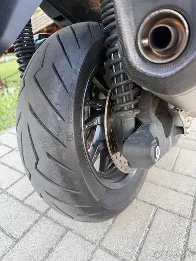 Xmax 400 – náhľad 4