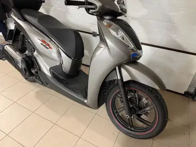 Honda SH300i – náhľad 2