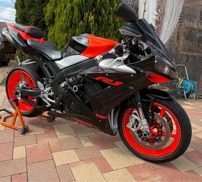 Yamaha R1 – náhľad 2
