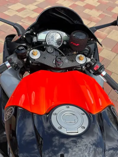 Yamaha R1 – náhľad 3