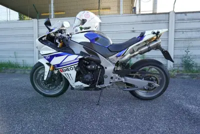 Yamaha YZF R1 2011 + druhá na diely – náhľad 1