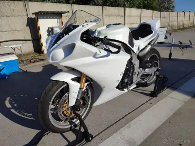 Yamaha YZF R1 2011 + druhá na diely – náhľad 3