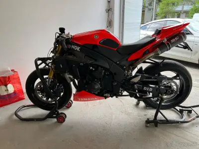 Yamaha R1 RN22 2012 – náhľad 11