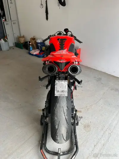 Yamaha R1 RN22 2012 – náhľad 3