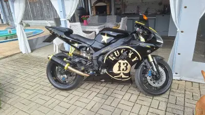 Yamaha R1 – náhľad 1