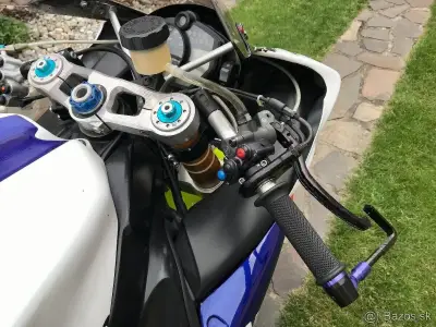 YAMAHA R1 SUPERBIKE – náhľad 7