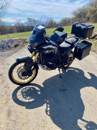 Honda Africa Twin Adventure 1100 – náhľad 1